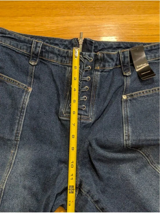 Bebe NWT High Waist Lace Up Wide Leg Jeans Size 32 - Picture 12 of 15